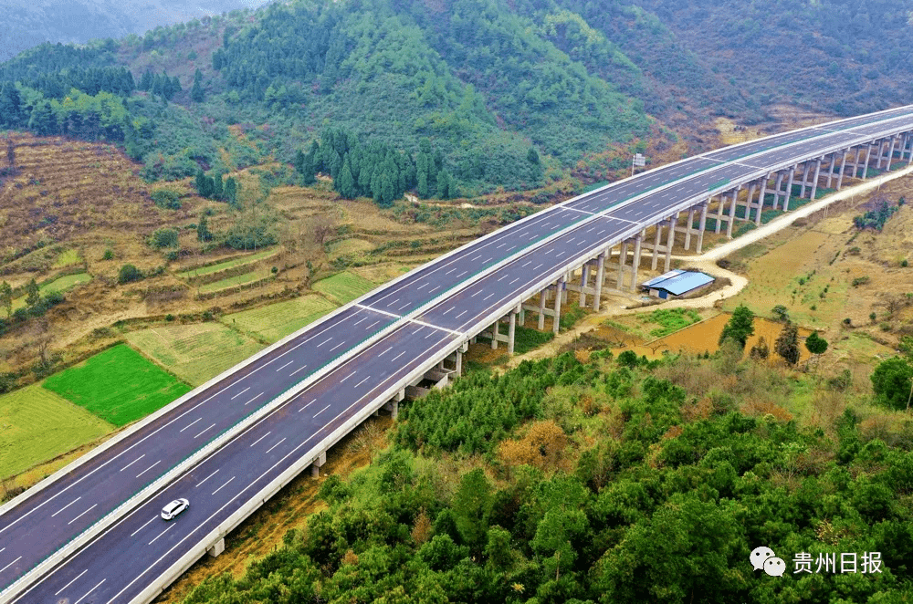 桂三高速公路最新消息，进展顺利，助推地方经济发展